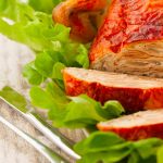 Запеченная фаршированная курица