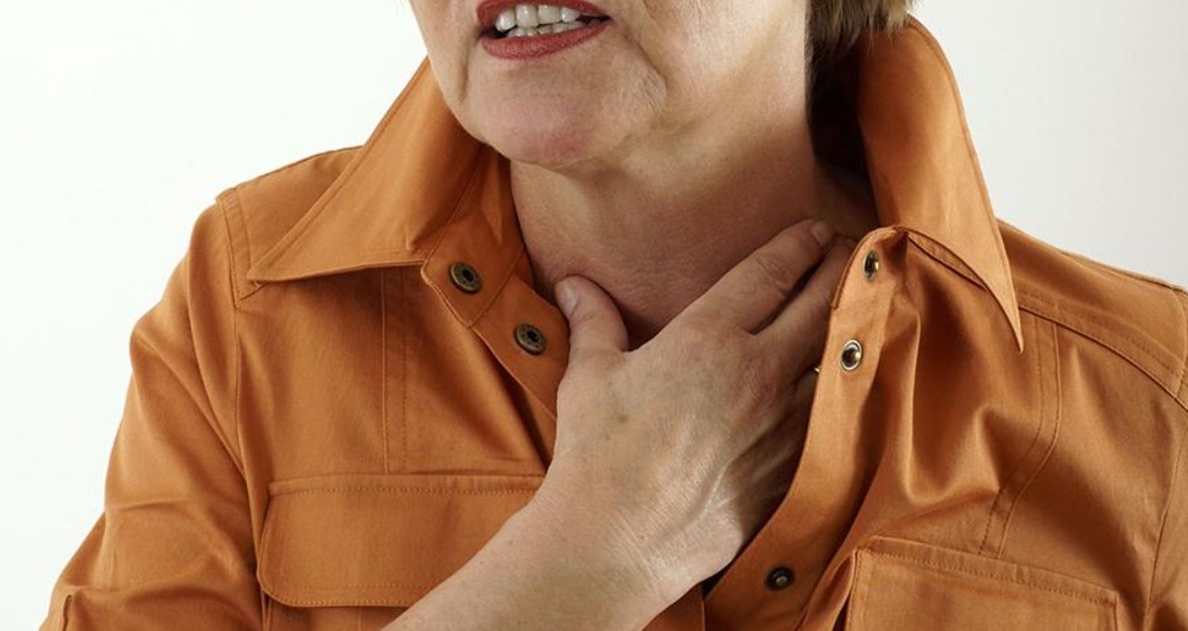 Онкологи назвали симптомы рака головы и шеи. Читайте на UKR.NET