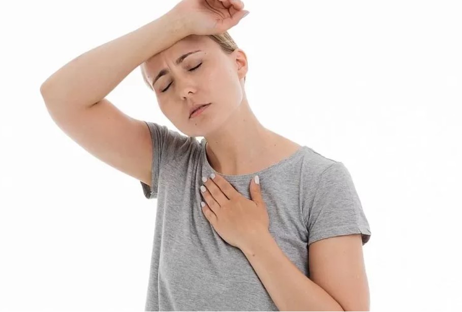 Как распознать признаки инфаркта у женщин