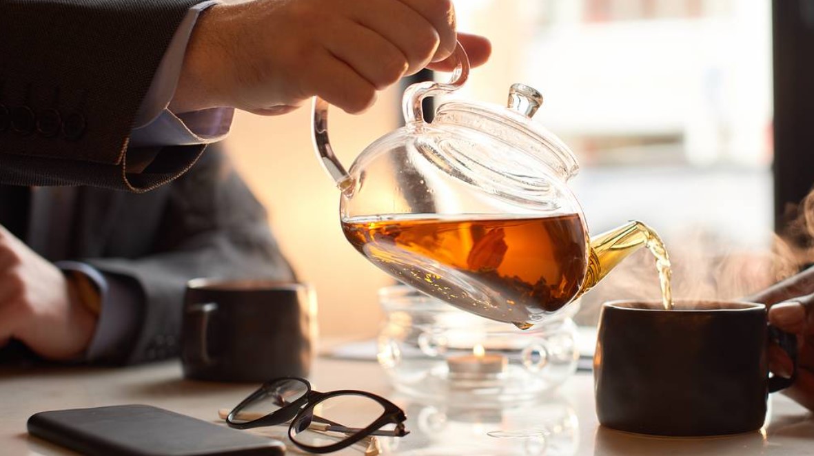 Черный чай признали эффективнее зеленого для профилактики болезней сосудов