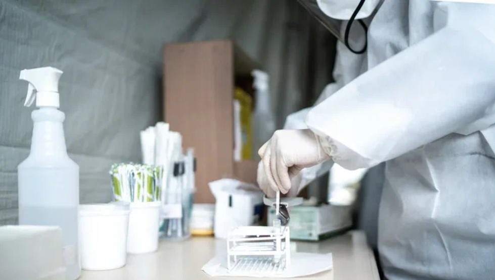 Инфекционист назвал первые симптомы конго-крымской лихорадки. Новости ...