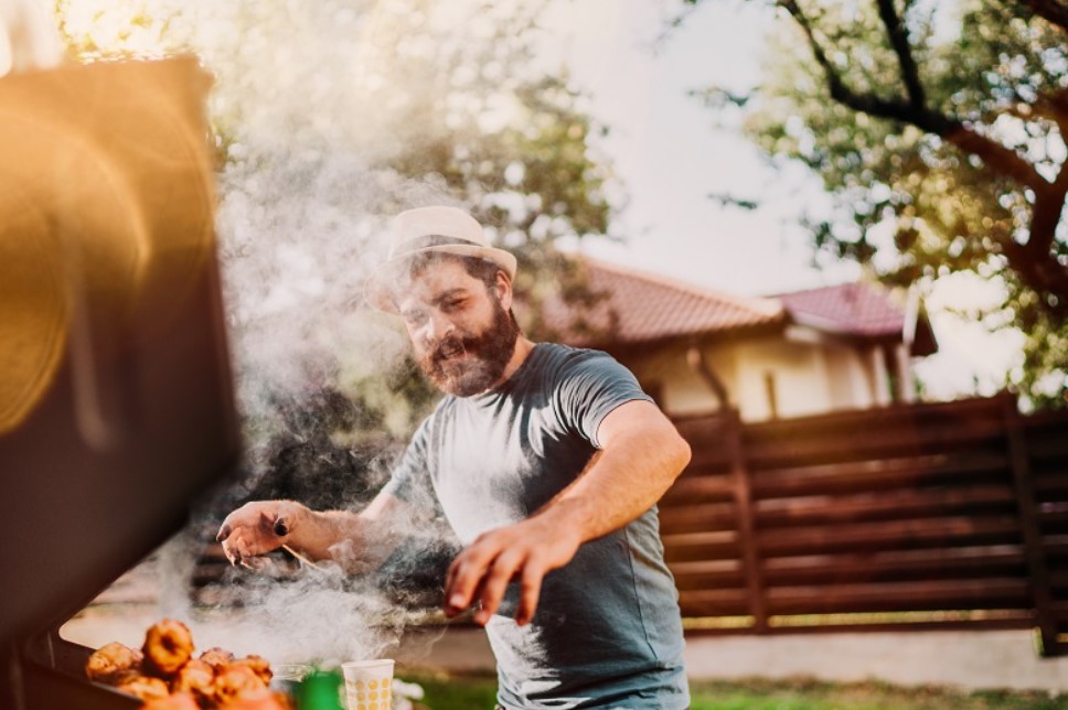 Как правильно питаться в летнюю жару. Советы врача