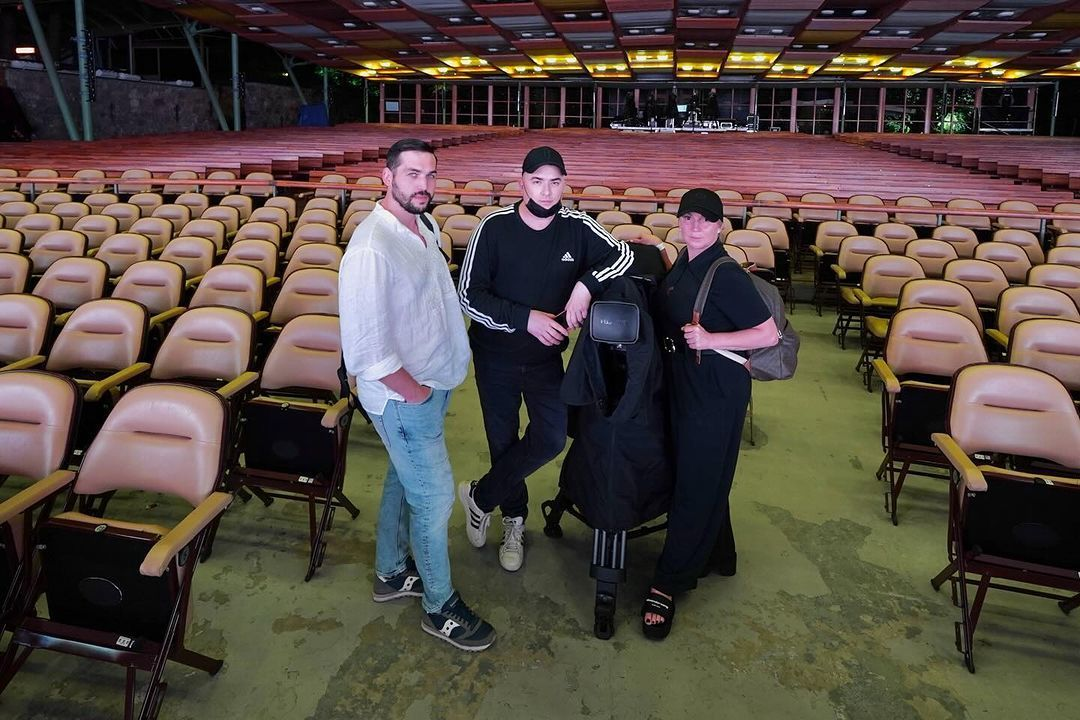 Андрей Данилко и Инна Белоконь в Юрмале, в зале 