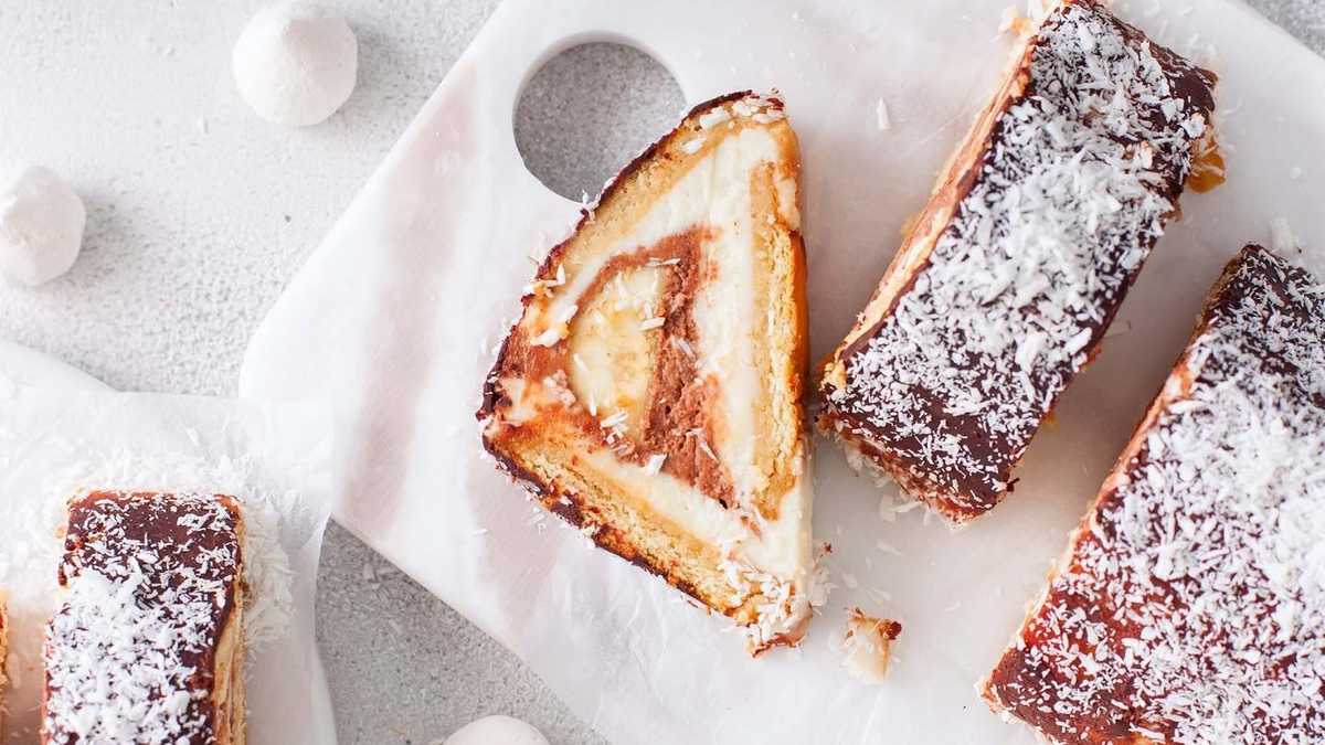 Потратьте всего 10 минут на десерт: как приготовить вкусный творожный домик