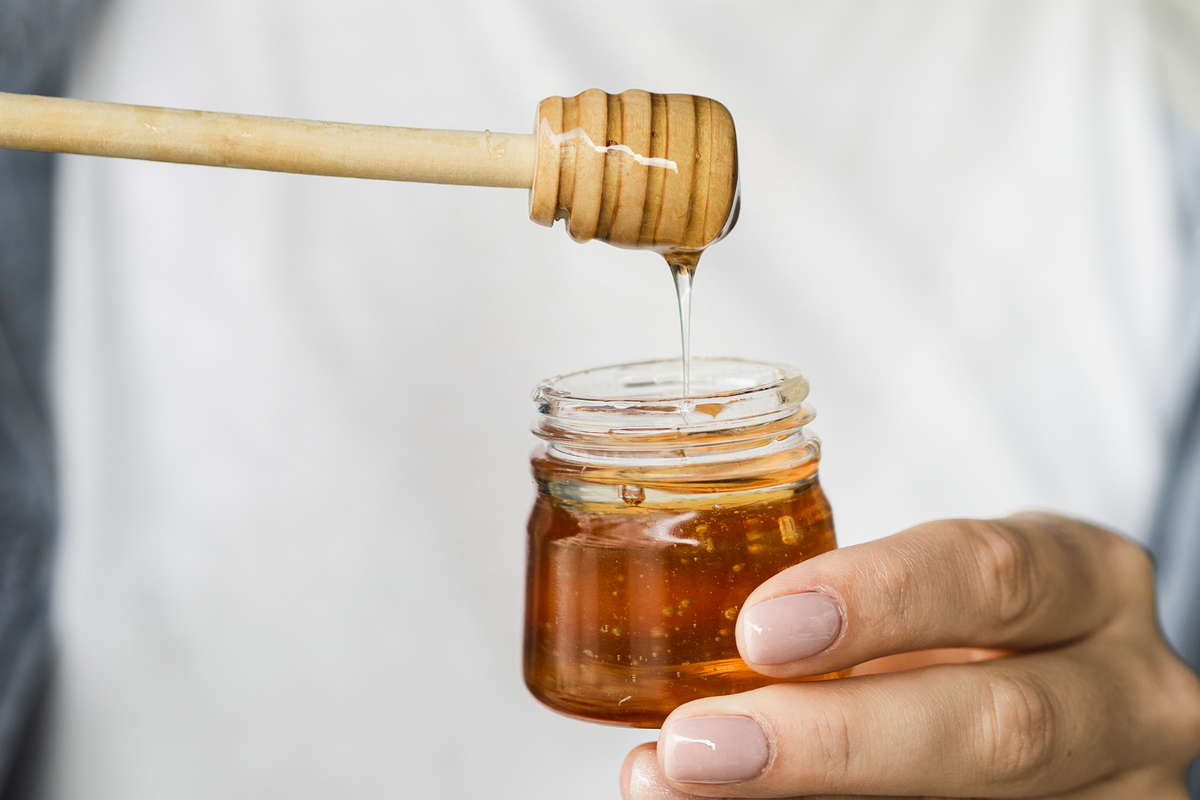 Як калорійний мед допомагає швидше худнути: 3 причини не відмовлятися від цієї солодощі на дієті