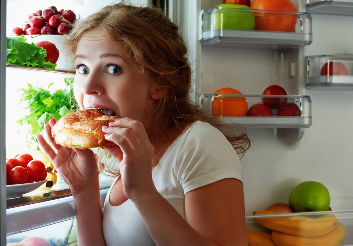 Топ-5 самых плохих перекусов: мнение диетолога