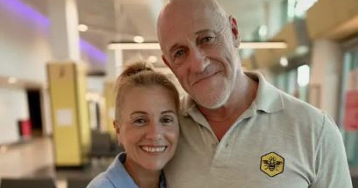 Працювали разом, не знаючи правди: колеги випадково дізналися, що вони рідні брат і сестра — фото