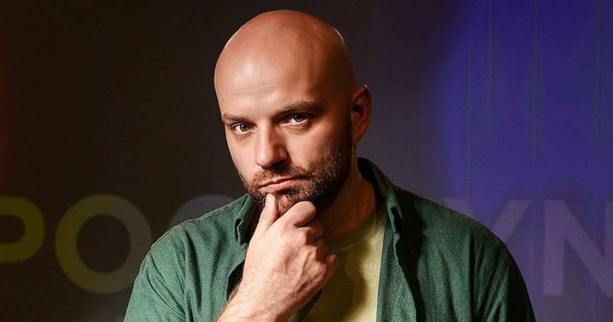 Слава Дьомін купив нове авто за понад 30 тис. доларів і шокував, як його старе пошкодила ракета
