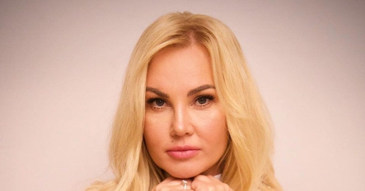 49-річна Камалія похизувалася фігурою у бікіні та показала свою розкішну відпустку в Іспанії