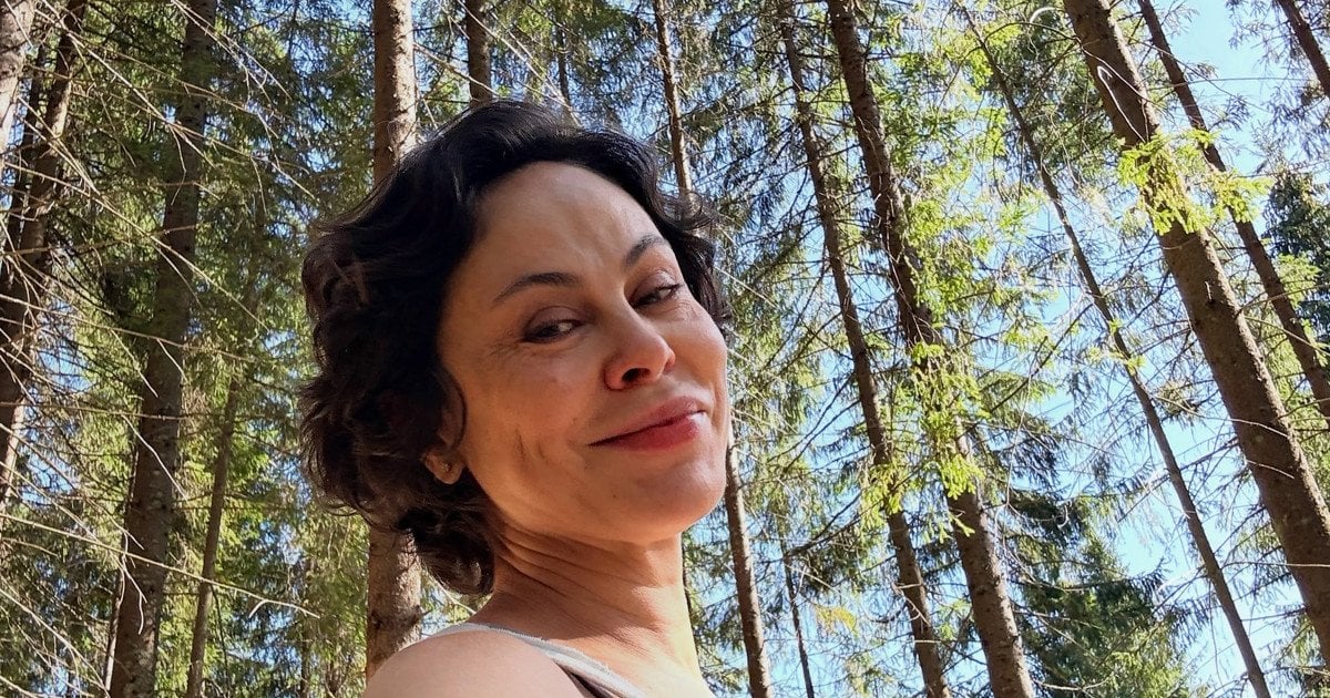 Ексдружина Кличка після повернення до України показала 97-річну бабусю й як з нею час проводить