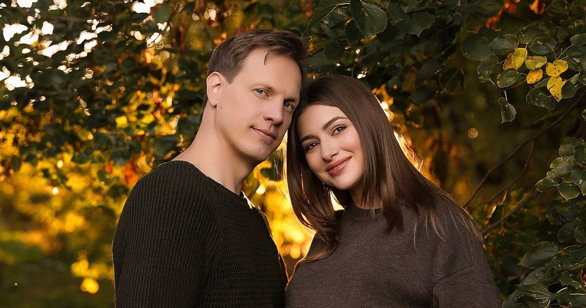 Вагітна Катерина Тишкевич просто перед пологами зачарувала ніжним фотосетом з чоловіком Томусяком