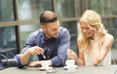 Самые тупые подкаты к девушкам: Топ 100 нелепых фраз