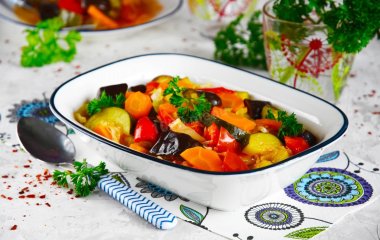 Овочеве рагу з баклажанів та кабачків: що зробить страву ніжною та ароматною