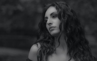 Роза Аль Намри показала романтичный look