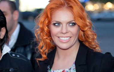 Анастасия Стоцкая вышла в свет в странном наряде