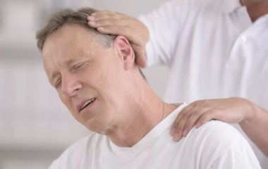 6 порушень в організмі, про які сигналить біль у шиї