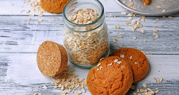 Овсяное печенье с изюмной пастой