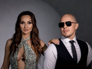 Із караоке — на велику сцену! Нова співачка ALYONAVICTORYA дебютувала в українському шоу-бізнесі з прем’єрою синглу «ТУСА» у дуеті з Arturro Mass Новини компаній