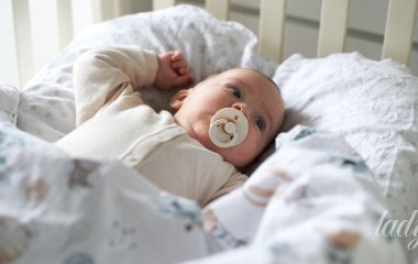 Деякі діти народжуються з дивними синіми плямами: вчені розкрили їхню справжню природу
