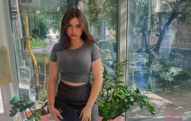 17-летняя дочь Ольги Фреймут в купальнике похвасталась пышными формами