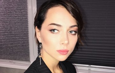 Настасья Самбурская показала заставку на телефоне