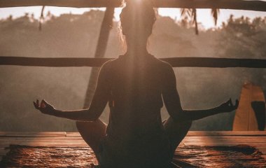 5 проблем, яких позбавить медитація