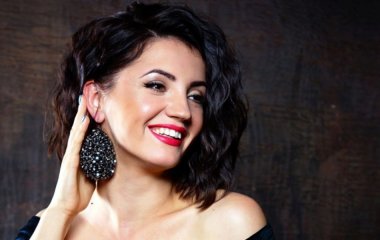 Оля Цыбульская удивила признанием об отношениях с коллегами