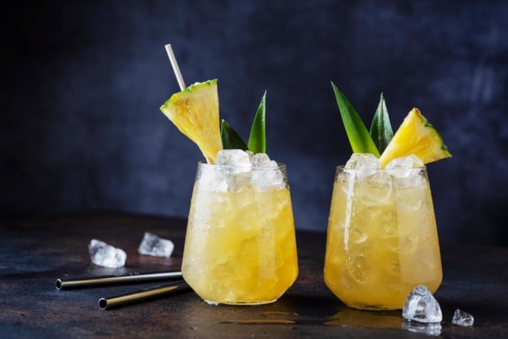 Лето в стакане — за пять минут: рецепт тропического коктейля