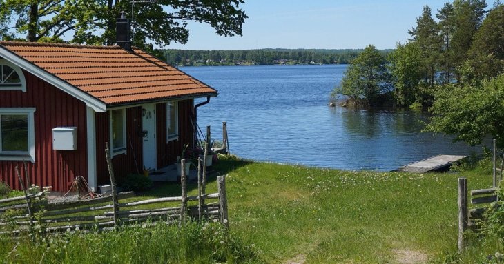 Що можна будувати на власній ділянці без дозволів