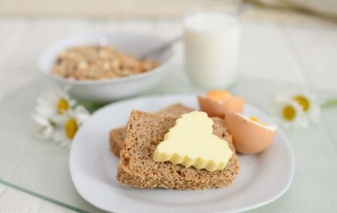 Яке вершкове масло краще купувати: 72% чи 82% — в чому різниця