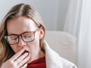Сім тривожних сигналів, що вашому організму критично не вистачає магнію: перевірте, чи є вони у вас