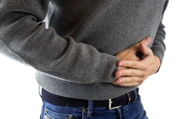 Як позбутися здуття живота та важкості у шлунку: 7 дієвих порад від гастроентеролога
