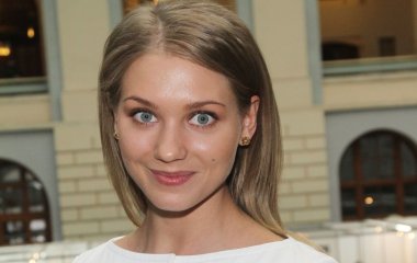 Кристина Асмус отметила день рождения в прямом эфире без мужа