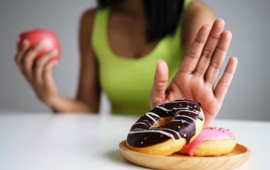 4 основных признака, которые указывают на излишек углеводов в рационе