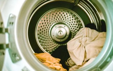 Любителям стирать при 30-40 градусах советуют отказаться от такой привычки, и вот почему