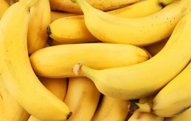 Нутрициолог рассказала, кому не стоит есть бананы
