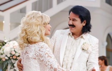 Павел Зибров в годовщину брака сделал жене необычный подарок и показал фото с их свадьбы