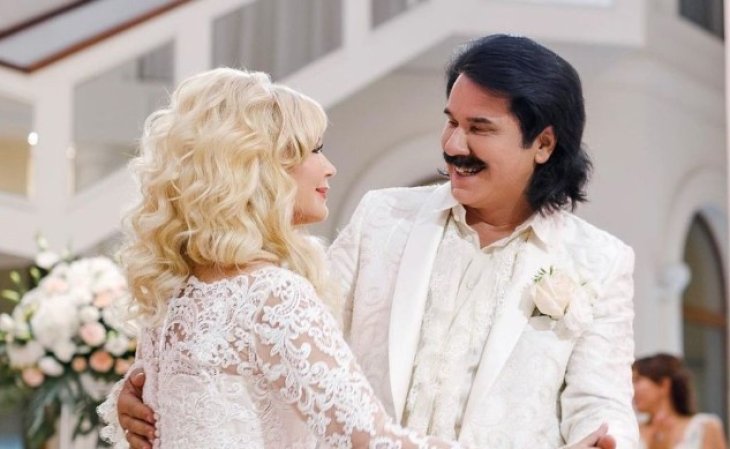 Павел Зибров в годовщину брака сделал жене необычный подарок и показал фото с их свадьбы