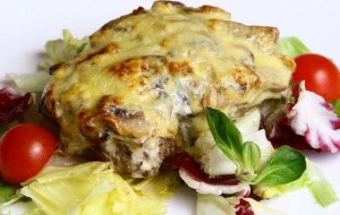 Быстро и легко: рецепты приготовления мяса по-французски в мультиварке