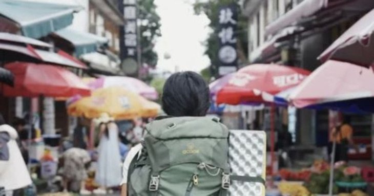 Багатій вирішив стати безхатьком та виживає за копійки — фото