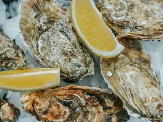 Сім найкорисніших морепродуктів для серця та мозку: що варто додати до раціону