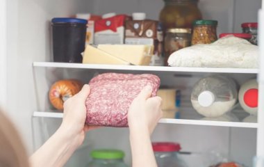 Названо три найнебезпечніші продукти після 50 років: Є в кожному холодильнику
