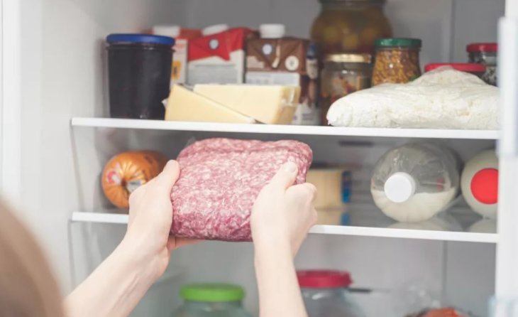 Названо три найнебезпечніші продукти після 50 років: Є в кожному холодильнику