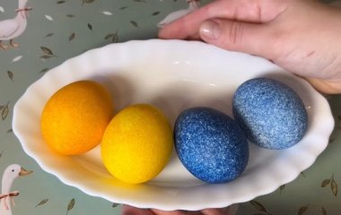 Як пофарбувати крашанки на Великдень рисом