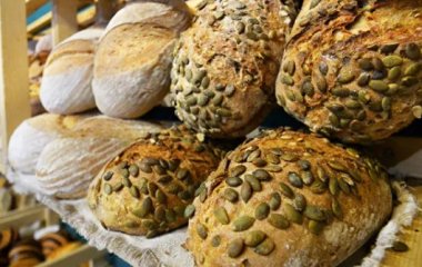 Допомагає худнути: дієтолог розповіла про користь хліба