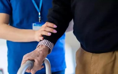 Перераховано 7 способів ходьби, корисних для пацієнтів із хворобою Паркінсона