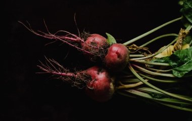 Буряк корисний, але не всім: коли не можна їсти червоний овоч