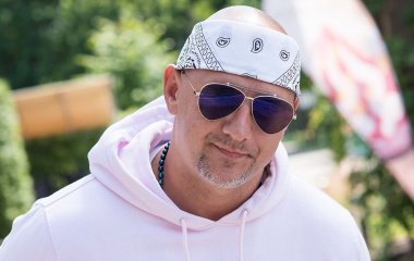 «А где же Настя?»: Потап пришел на день рождения к Владимиру Дантесу с экс-супругой