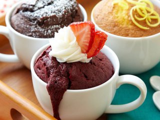 Десерт за 5 минут: лучшие рецепты кекса в кружке