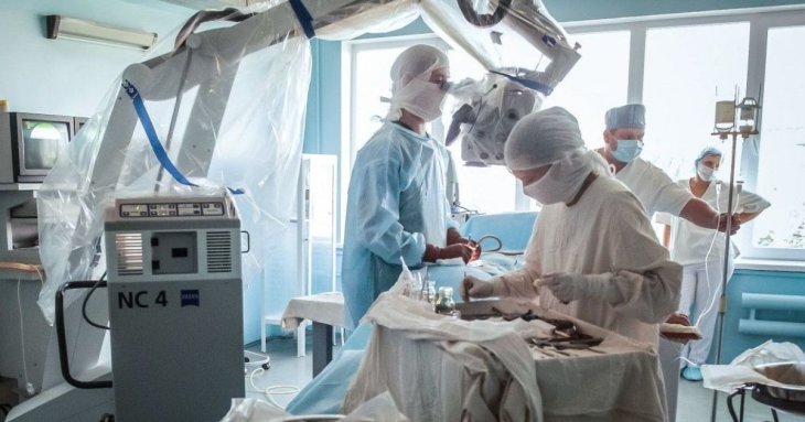 Серед чоловіків шириться популярна хірургічна послуга: що роблять, аби стати вищими